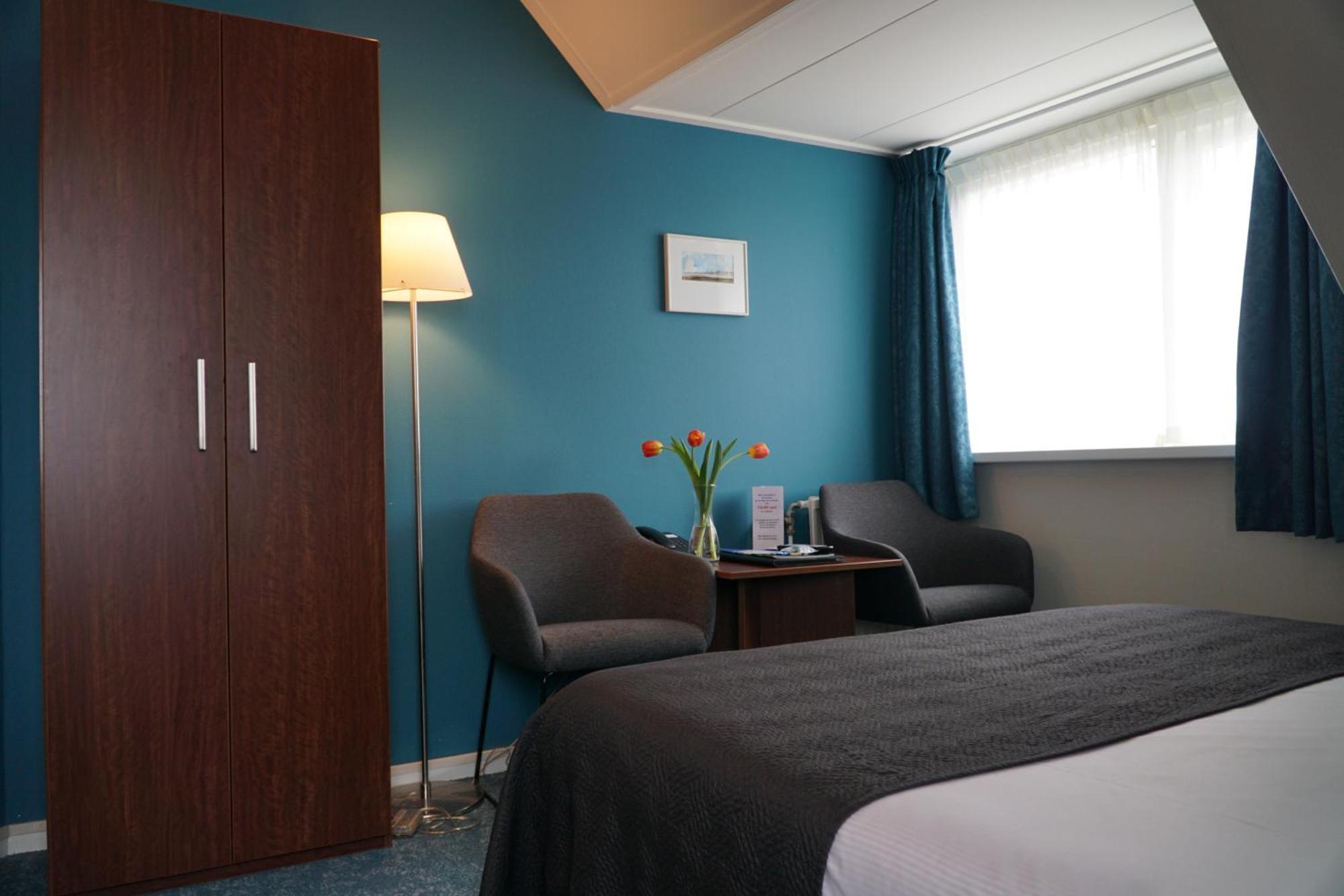 Hotel Oepkes Вест-Терсхелинг Екстериор снимка